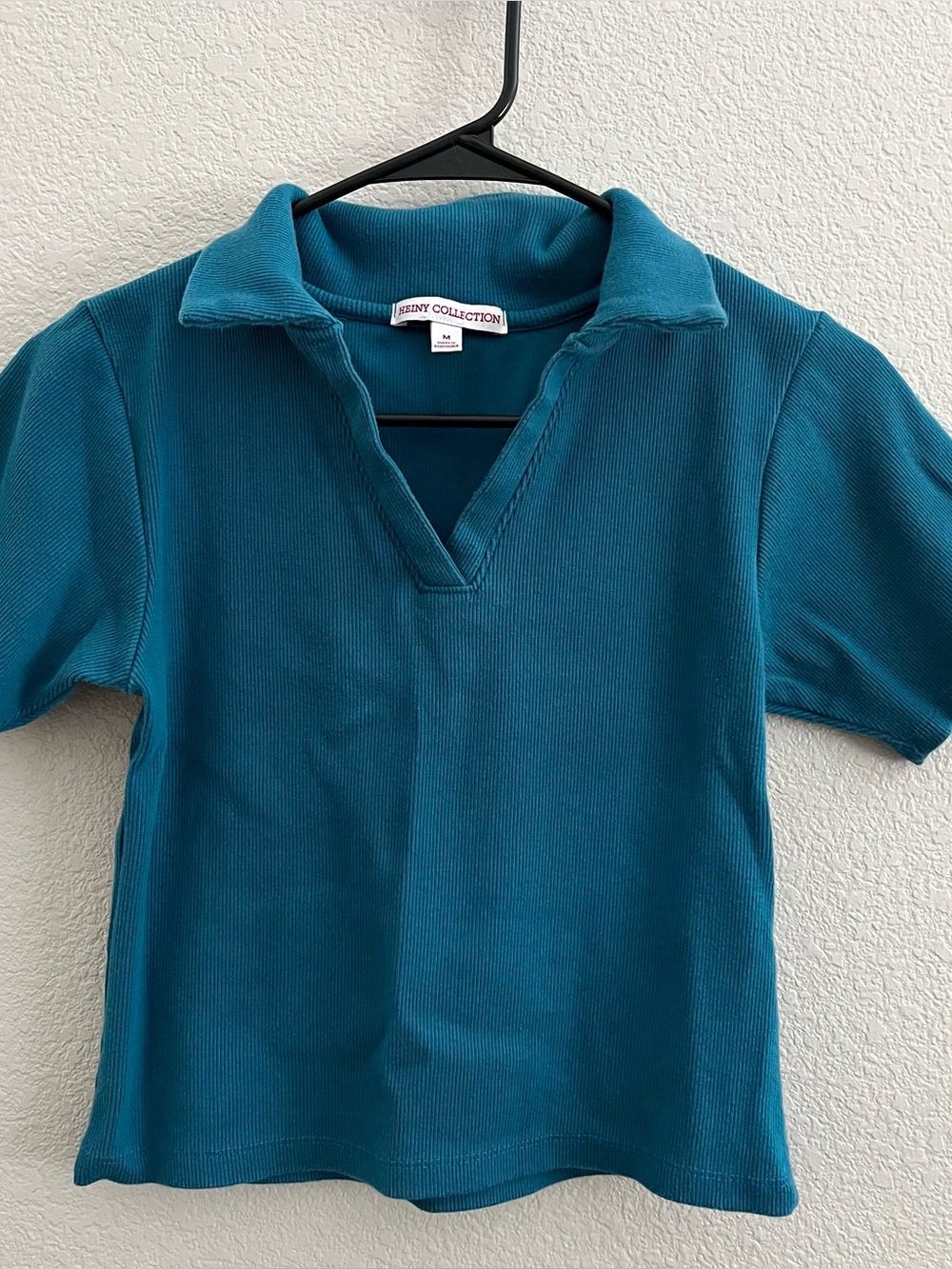 Cropped/Collared Top